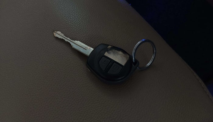 2016 Maruti Ertiga VDI SHVS, Diesel, Manual, 1,19,414 km, Key Close Up