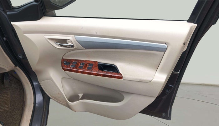 2016 Maruti Ertiga VDI SHVS, Diesel, Manual, 1,19,414 km, Driver Side Door Panels Control
