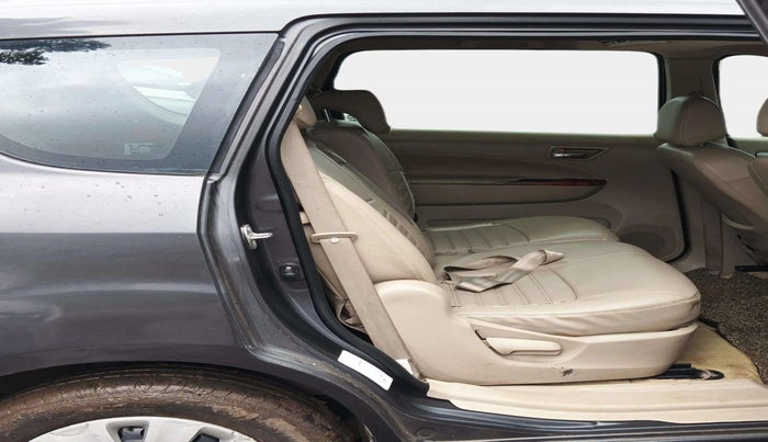 2016 Maruti Ertiga VDI SHVS, Diesel, Manual, 1,19,414 km, Right Side Rear Door Cabin