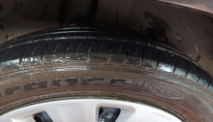 2016 Maruti Ertiga VDI SHVS, Diesel, Manual, 1,19,414 km, Right Rear Tyre Tread