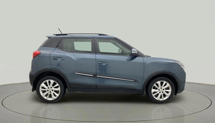 2020 Mahindra XUV300 W8 1.5 DIESEL, Diesel, Manual, 1,04,414 km, Right Side View