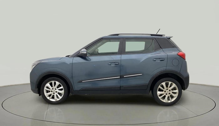2020 Mahindra XUV300 W8 1.5 DIESEL, Diesel, Manual, 1,04,414 km, Left Side
