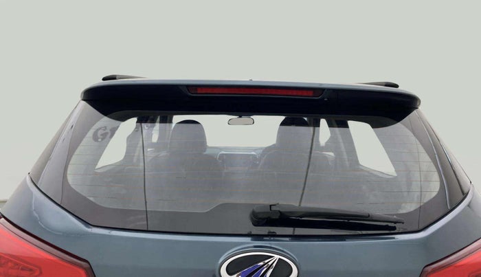 2020 Mahindra XUV300 W8 1.5 DIESEL, Diesel, Manual, 1,04,414 km, Rear Windshield