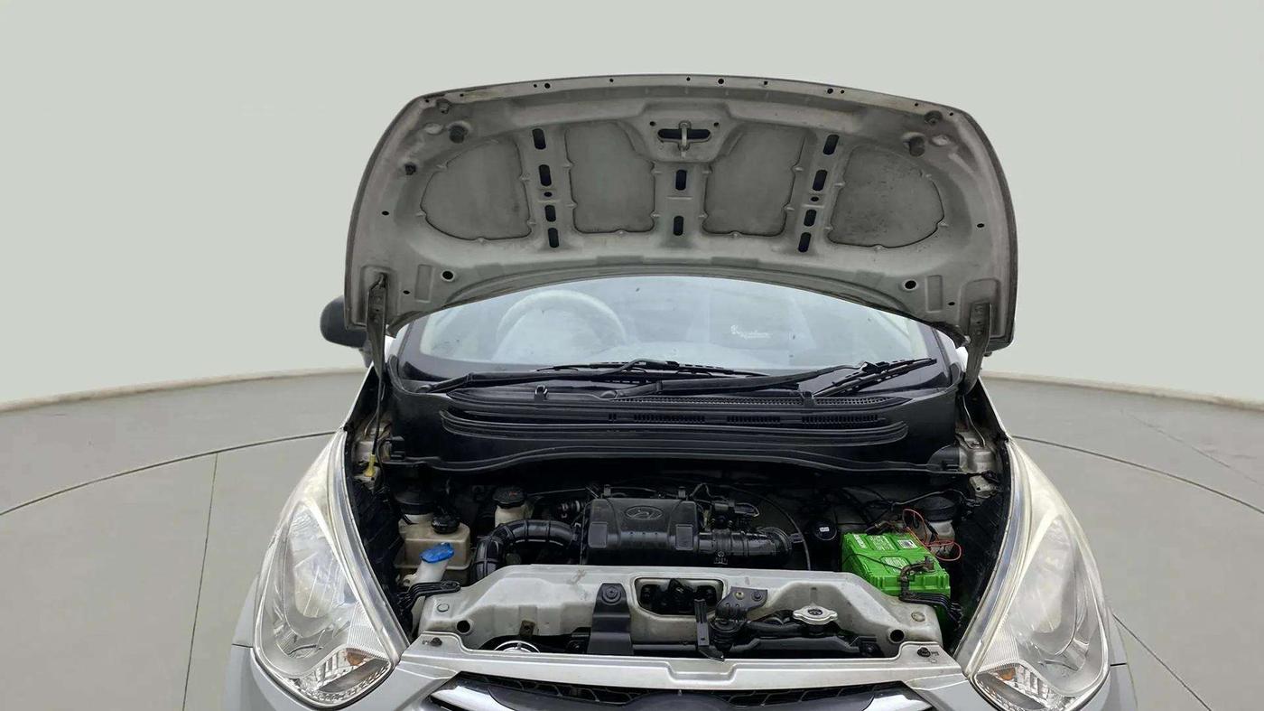 2018 Hyundai Eon ERA +, Petrol, Manual, 1,00,253 km, Open Bonet