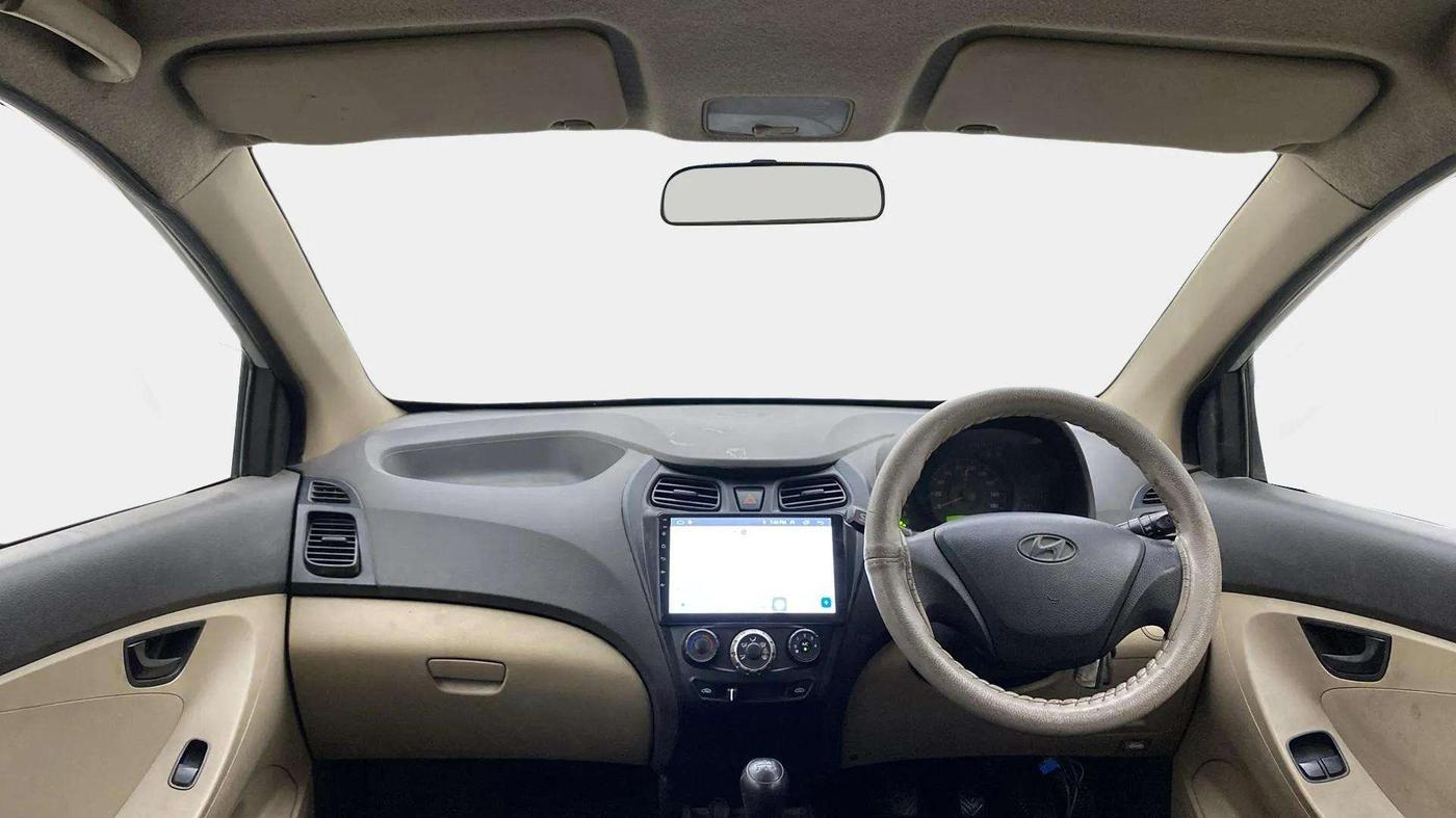 2018 Hyundai Eon ERA +, Petrol, Manual, 1,00,253 km, Dashboard