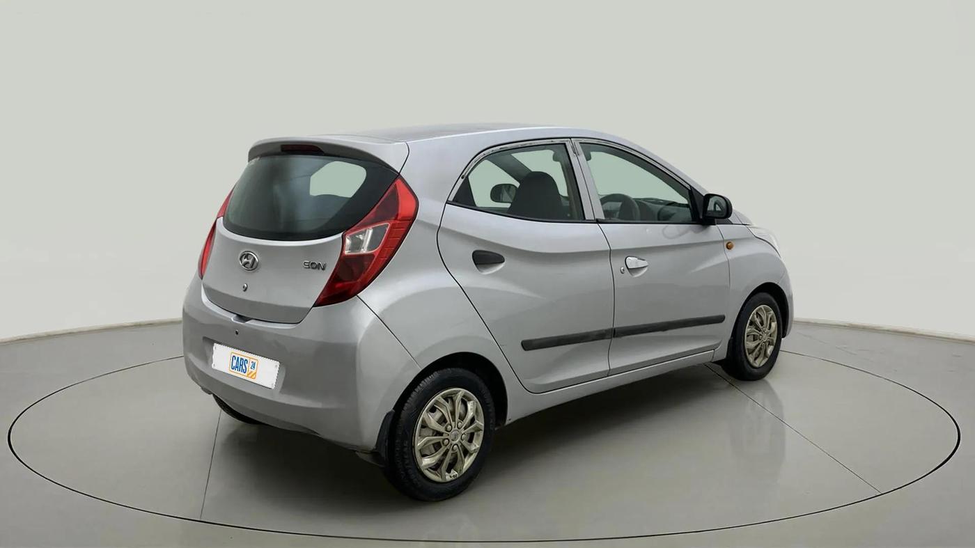 2018 Hyundai Eon ERA +, Petrol, Manual, 1,00,253 km, Right Back Diagonal