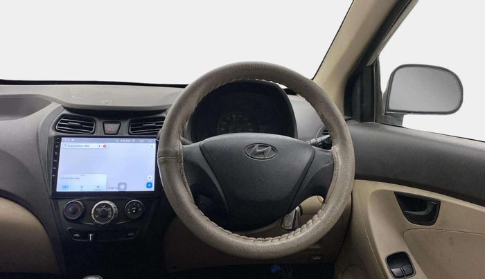 2018 Hyundai Eon ERA +, Petrol, Manual, 1,00,253 km, Steering Wheel Close Up