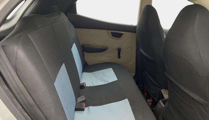 2018 Hyundai Eon ERA +, Petrol, Manual, 1,00,253 km, Right Side Rear Door Cabin