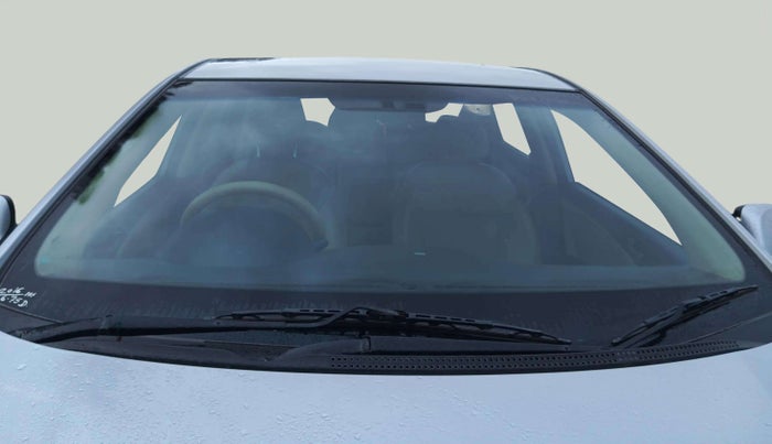 2016 Hyundai Verna 1.6 CRDI SX, Diesel, Manual, 1,19,328 km, Front Windshield