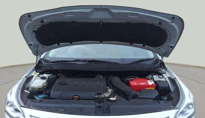 2016 Hyundai Verna 1.6 CRDI SX, Diesel, Manual, 1,19,328 km, Open Bonet
