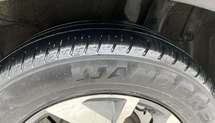 2022 KIA SONET HTX 1.5 AT, Diesel, Automatic, 50,616 km, Left Rear Tyre Tread