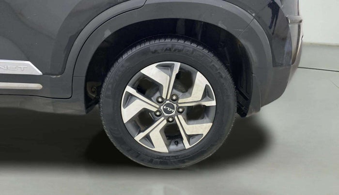 2022 KIA SONET HTX 1.5 AT, Diesel, Automatic, 50,616 km, Left Rear Wheel