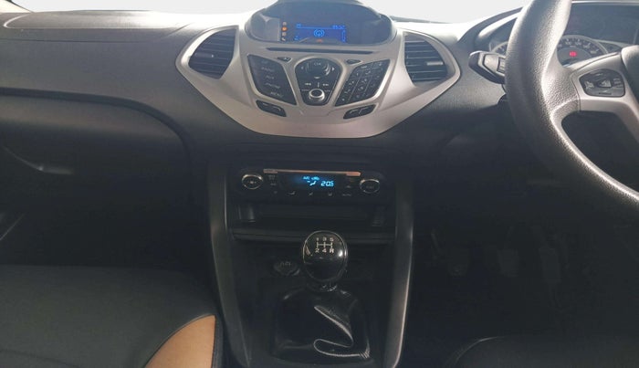 2015 Ford New Figo TITANIUM PLUS 1.2 PETROL, Petrol, Manual, 69,806 km, Air Conditioner