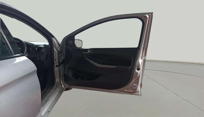 2015 Ford New Figo TITANIUM PLUS 1.2 PETROL, Petrol, Manual, 69,806 km, RHS Front Door