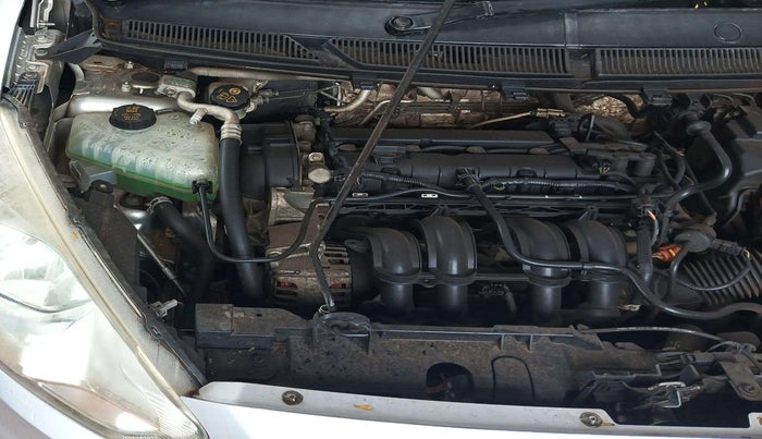 2015 Ford New Figo TITANIUM PLUS 1.2 PETROL, Petrol, Manual, 69,806 km, Engine View - Right
