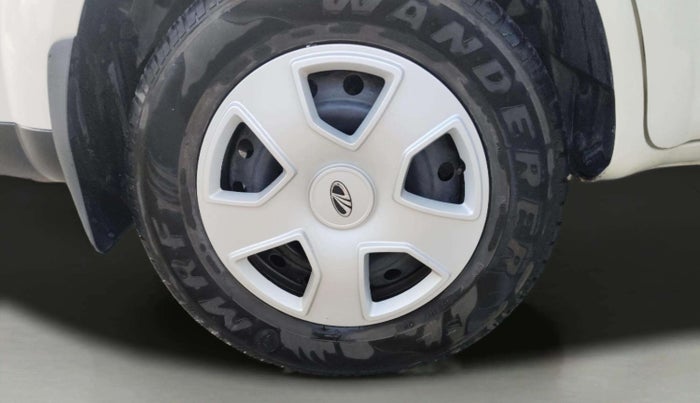 2018 Mahindra XUV500 W3, Diesel, Manual, 1,01,733 km, Right Rear Wheel