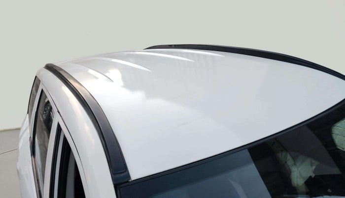 2018 Mahindra XUV500 W3, Diesel, Manual, 1,01,733 km, Roof