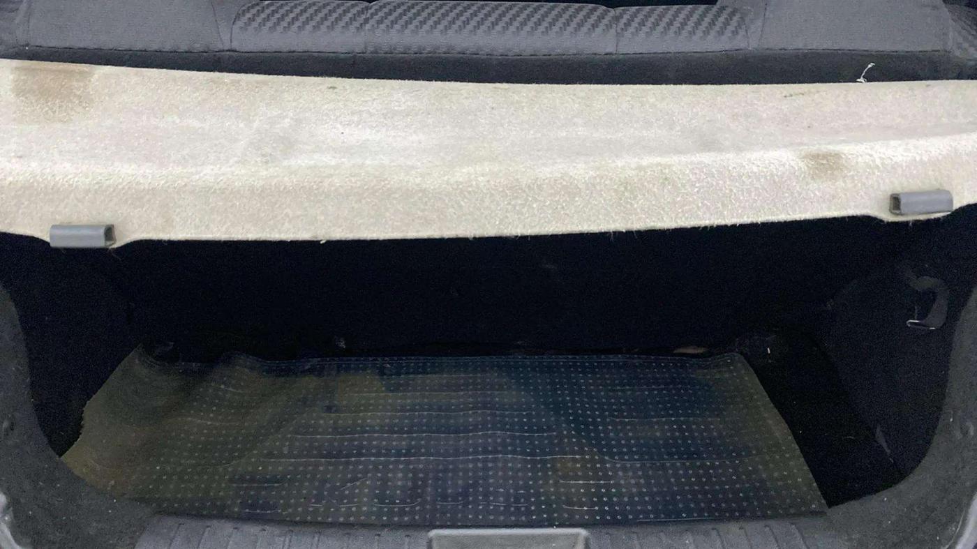 2018 Mahindra KUV 100 NXT K6+ D 6 STR, Diesel, Manual, 1,11,002 km, Boot Inside