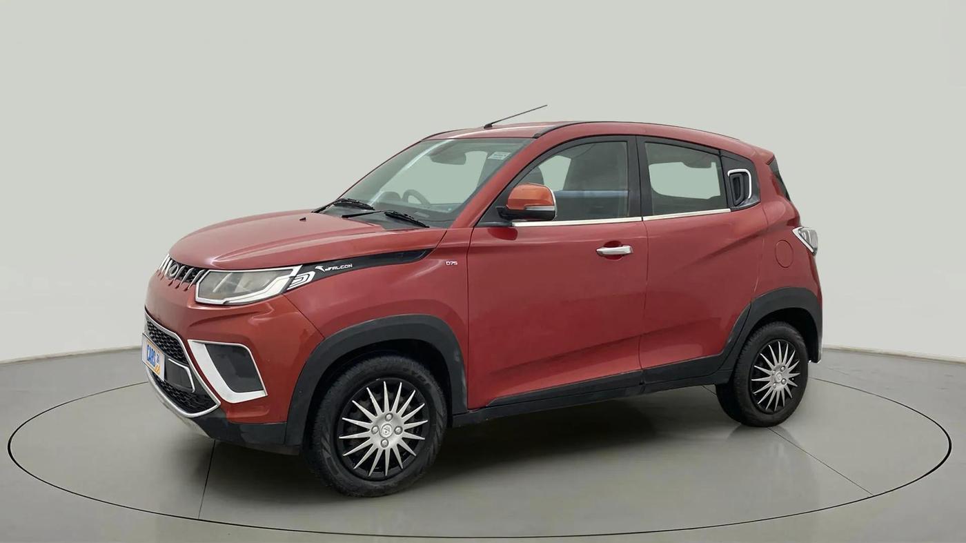2018 Mahindra KUV 100 NXT K6+ D 6 STR, Diesel, Manual, 1,11,002 km, Left Front Diagonal