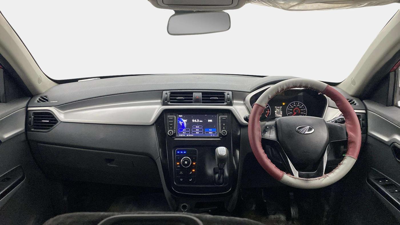 2018 Mahindra KUV 100 NXT K6+ D 6 STR, Diesel, Manual, 1,11,002 km, Dashboard