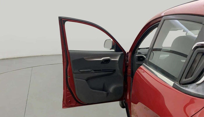 2018 Mahindra KUV 100 NXT K6+ D 6 STR, Diesel, Manual, 1,10,998 km, LHS Front Door
