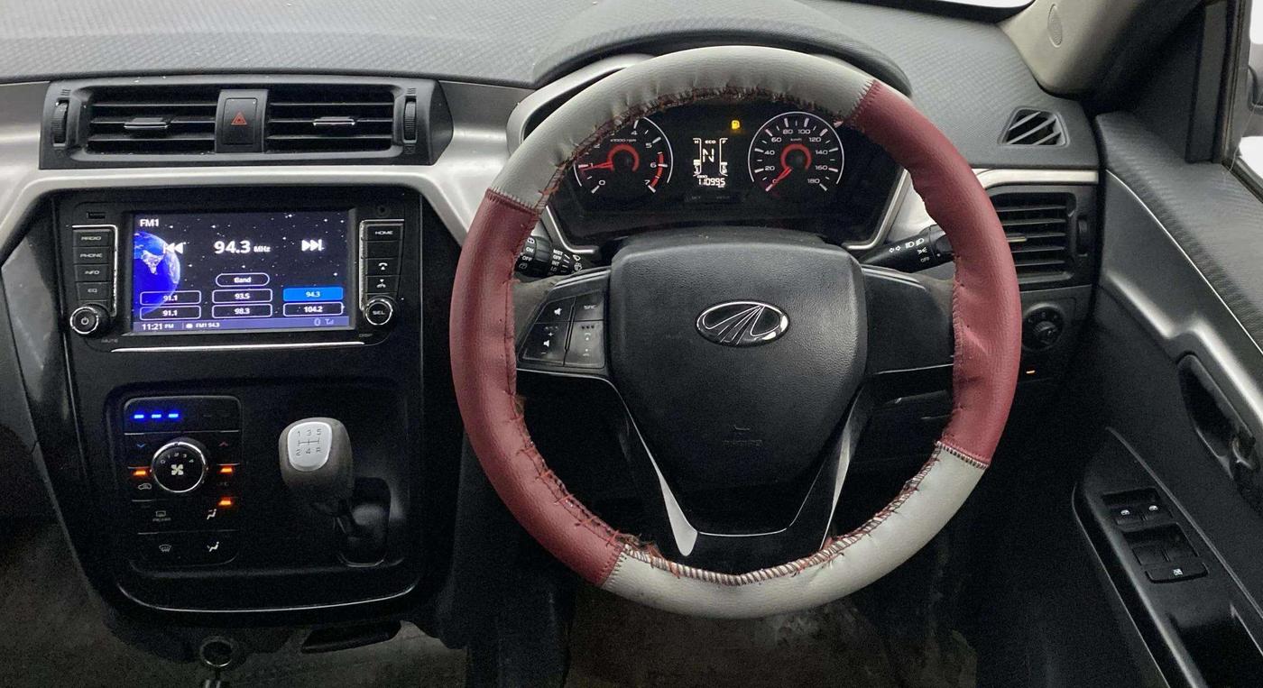 2018 Mahindra KUV 100 NXT K6+ D 6 STR, Diesel, Manual, 1,11,002 km, Steering Wheel Close Up