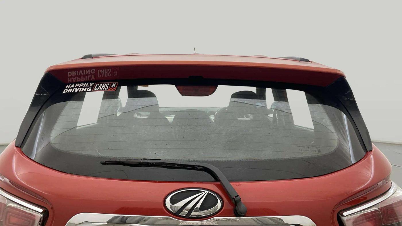 2018 Mahindra KUV 100 NXT K6+ D 6 STR, Diesel, Manual, 1,11,002 km, Rear Windshield