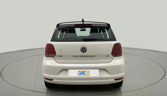 2015 Volkswagen Polo HIGHLINE1.2L, Petrol, Manual, 1,23,231 km, Back/Rear