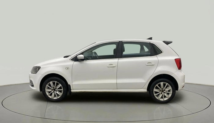 2015 Volkswagen Polo HIGHLINE1.2L, Petrol, Manual, 1,23,231 km, Left Side