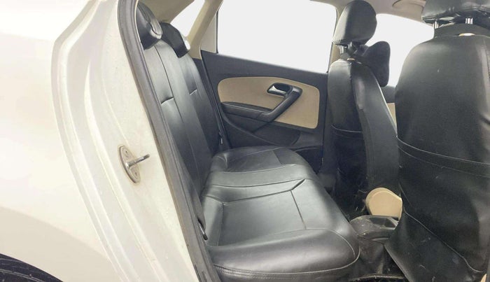 2015 Volkswagen Polo HIGHLINE1.2L, Petrol, Manual, 1,23,231 km, Right Side Rear Door Cabin