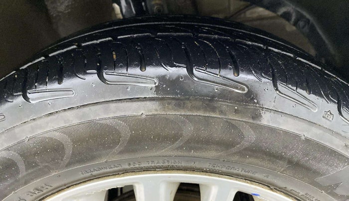 2019 Maruti Dzire ZXI, Petrol, Manual, 87,315 km, Right Front Tyre Tread
