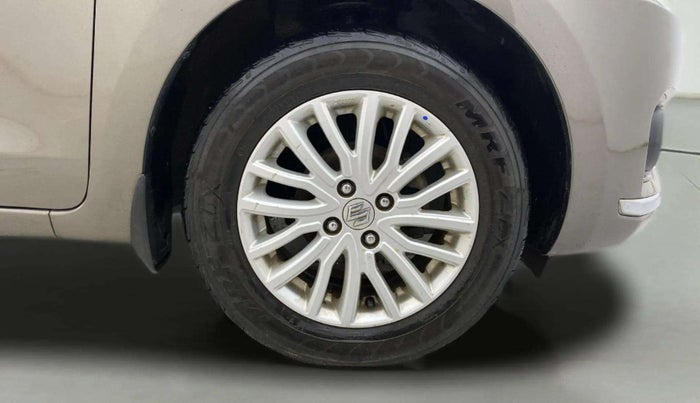 2019 Maruti Dzire ZXI, Petrol, Manual, 87,315 km, Right Front Wheel