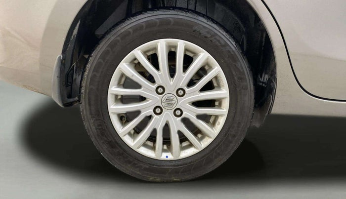 2019 Maruti Dzire ZXI, Petrol, Manual, 87,315 km, Right Rear Wheel