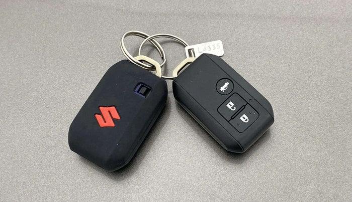 2019 Maruti Dzire ZXI, Petrol, Manual, 87,315 km, Key Close Up