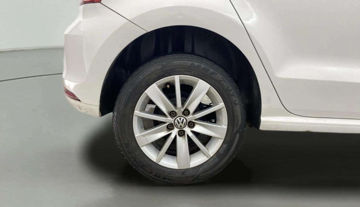 2016 Volkswagen Polo HIGHLINE1.2L, Petrol, Manual, 24,666 km, Right Rear Wheel