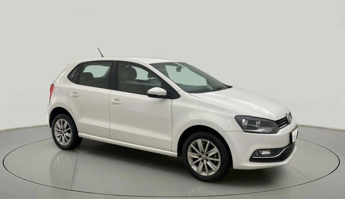 2016 Volkswagen Polo HIGHLINE1.2L, Petrol, Manual, 24,666 km, Right Front Diagonal