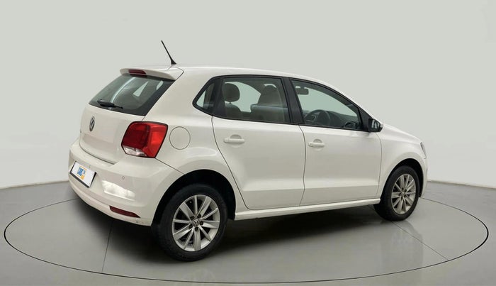 2016 Volkswagen Polo HIGHLINE1.2L, Petrol, Manual, 24,666 km, Right Back Diagonal