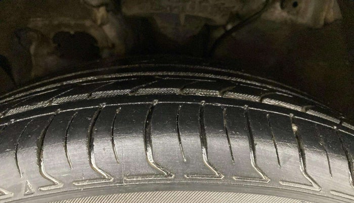 2017 Hyundai Creta SX 1.6 DIESEL, Diesel, Manual, 98,724 km, Left Front Tyre Tread