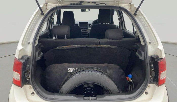 2017 Maruti IGNIS ALPHA 1.2 AMT, CNG, Automatic, 74,910 km, Boot Open Zoomed View
