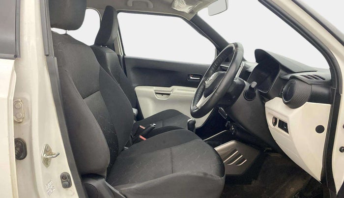 2017 Maruti IGNIS ALPHA 1.2 AMT, CNG, Automatic, 74,910 km, Right Side Front Door Cabin