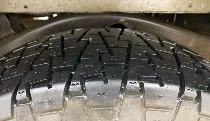 2016 Mahindra Bolero POWER PLUS ZLX, Diesel, Manual, 1,21,463 km, Left Rear Tyre Tread