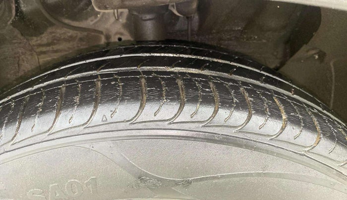 2019 KIA SELTOS HTK 1.5 PETROL, Petrol, Manual, 32,810 km, Right Front Tyre Tread