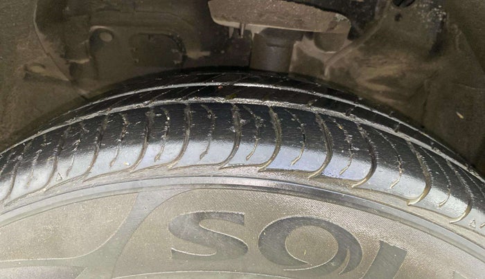 2019 KIA SELTOS HTK 1.5 PETROL, Petrol, Manual, 32,810 km, Left Front Tyre Tread