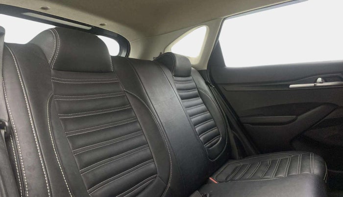 2019 KIA SELTOS HTK 1.5 PETROL, Petrol, Manual, 32,810 km, Right Side Rear Door Cabin