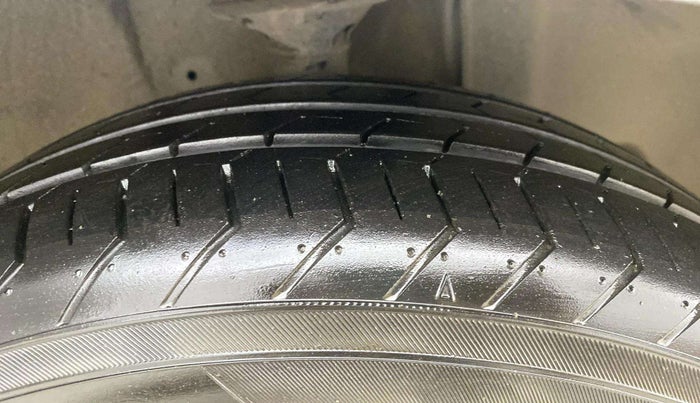 2023 Maruti Celerio ZXI PLUS AGS, Petrol, Automatic, 11,367 km, Right Front Tyre Tread