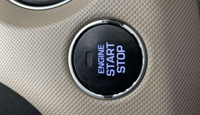 2016 Hyundai Grand i10 ASTA 1.2 KAPPA VTVT, Petrol, Manual, 74,842 km, Keyless Start/ Stop Button