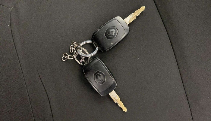 2017 Renault Kwid RXL, Petrol, Manual, 44,845 km, Key Close Up