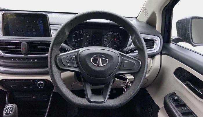 2023 Tata ALTROZ XM PLUS SUNROOF, Petrol, Manual, 13,051 km, Steering Wheel Close Up