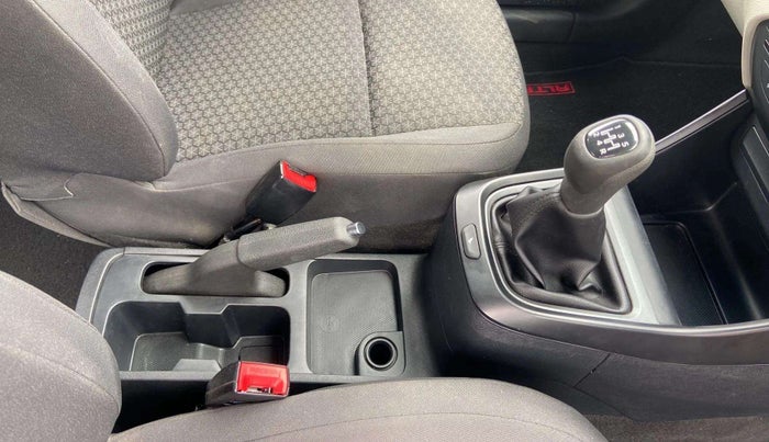 2023 Tata ALTROZ XM PLUS SUNROOF, Petrol, Manual, 13,051 km, Gear Lever