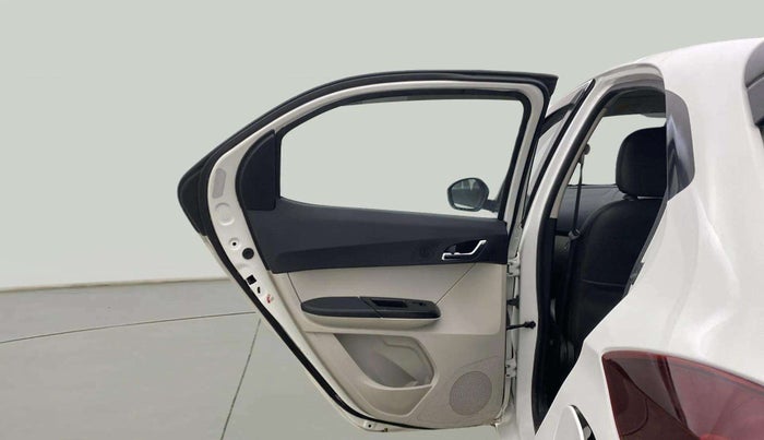 2022 Tata Tiago XZ PLUS CNG, CNG, Manual, 62,314 km, LHS Rear Door